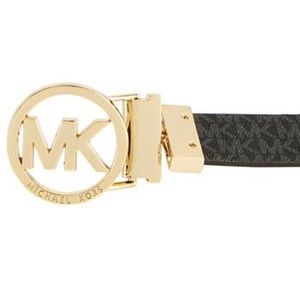 Awesome Reversible Michael Kors belt NEW W TAGS XL